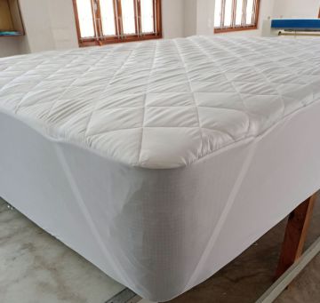 Picture of OXFORD THREE LAYER QUILTED BED PADS WATERPROOF FITTED WITH 2" ANCHOR BAND